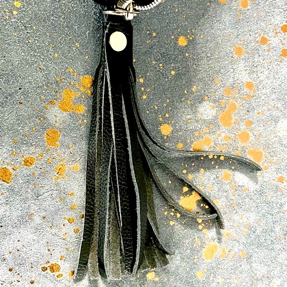 NWOT Genuine Cowhide Leather Black & White Zip Wallet/Wristlet - Picture 13 of 15